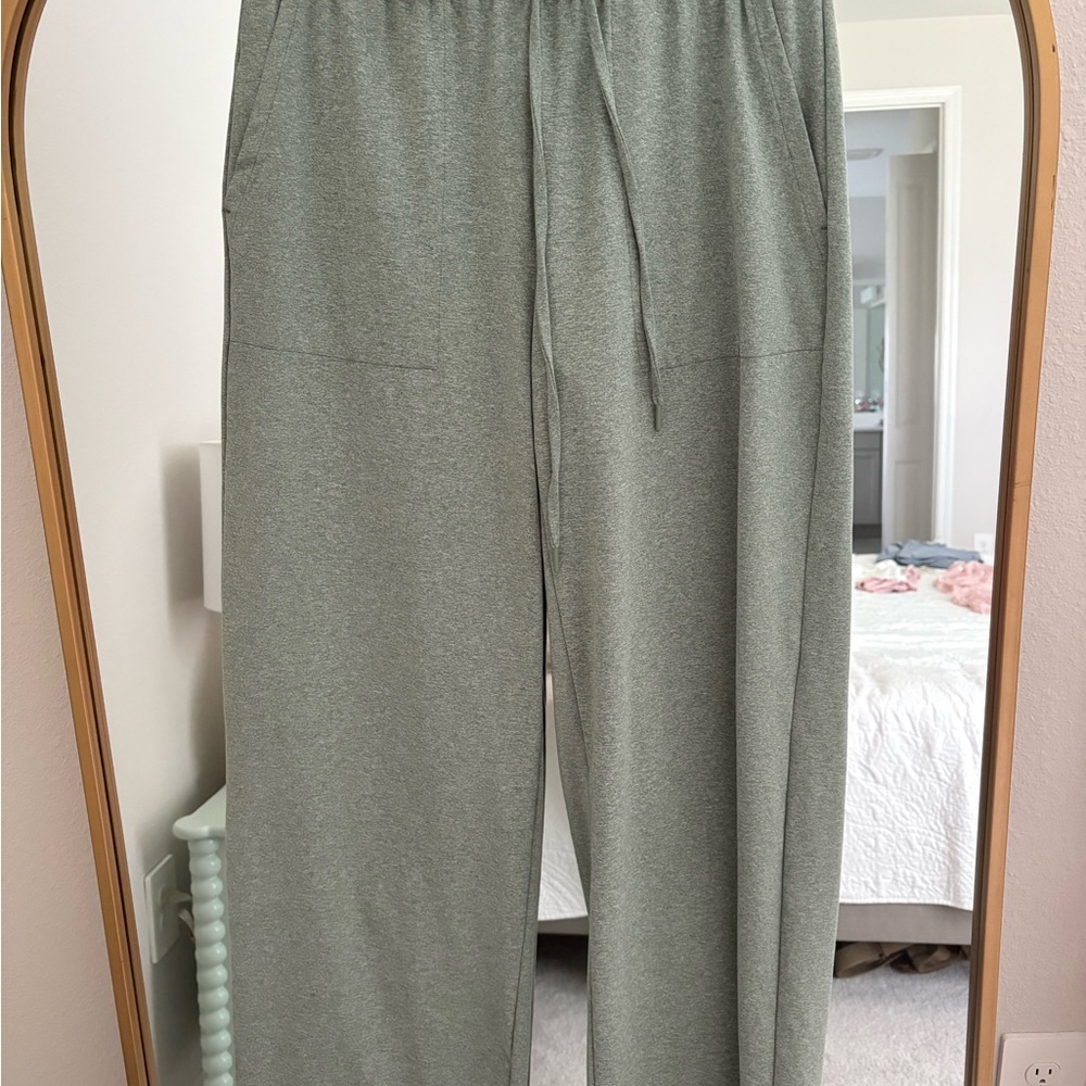 Lou & Grey Light Heather Sage Wide-Leg Knit Pants